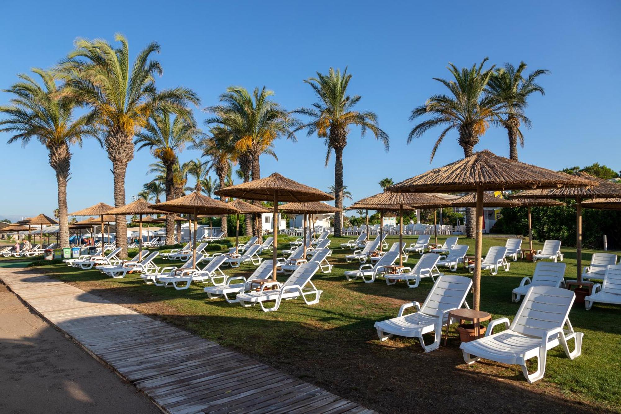 Miracle Resort Hotel Antália Exterior foto